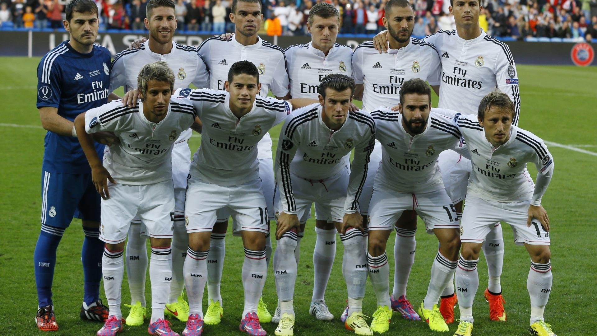 “青训明星教练引领，培养新一代足球精英”，足球青训球员有工资吗